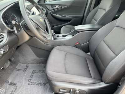 2023 Chevrolet Malibu, $18499. Photo 5