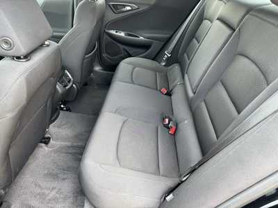 2023 Chevrolet Malibu, $18499. Photo 6