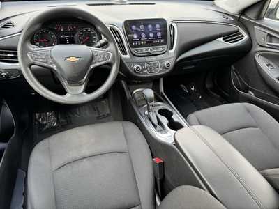 2023 Chevrolet Malibu, $18999. Photo 8