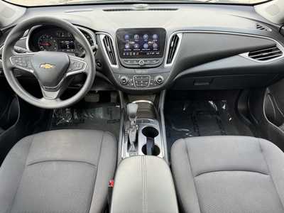 2023 Chevrolet Malibu, $18999. Photo 9