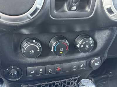 2016 Jeep Wrangler Unlimited, $25990. Photo 11