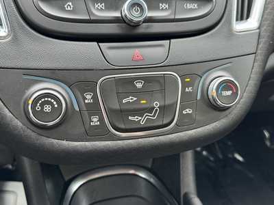 2018 Chevrolet Malibu, $13999. Photo 10