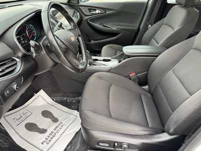 2018 Chevrolet Malibu, $13999. Photo 5