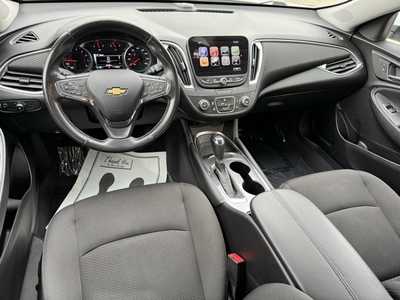2018 Chevrolet Malibu, $13999. Photo 8