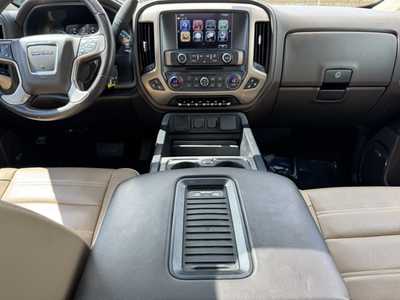 2019 GMC 2500 Crew Cab, $45999. Photo 2