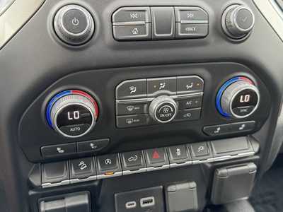 2021 Chevrolet 1500 Crew Cab, $39995. Photo 10