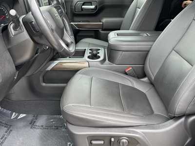 2021 Chevrolet 1500 Crew Cab, $39995. Photo 5