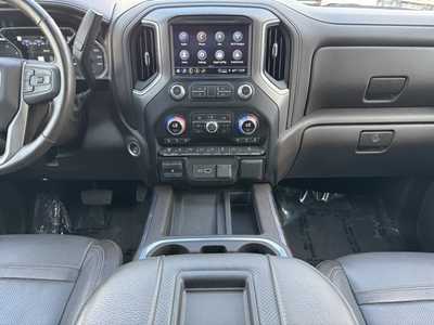 2021 GMC 2500 Crew Cab, $56999. Photo 2