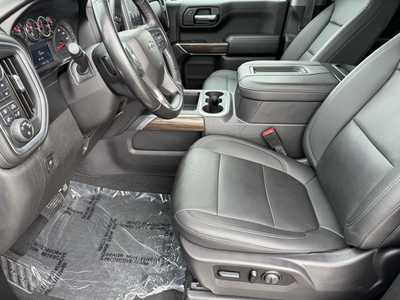 2021 Chevrolet 1500 Crew Cab, $39999. Photo 5