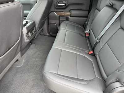2021 Chevrolet 1500 Crew Cab, $39999. Photo 6