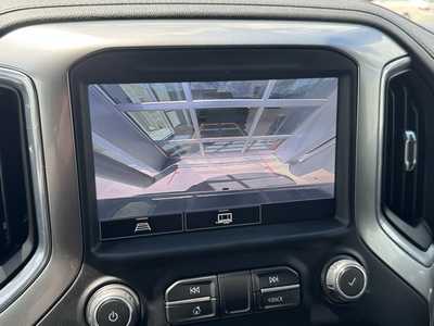 2021 Chevrolet 1500 Crew Cab, $36990. Photo 4