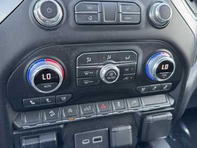 2021 GMC 1500 Crew Cab, $41999. Photo 10