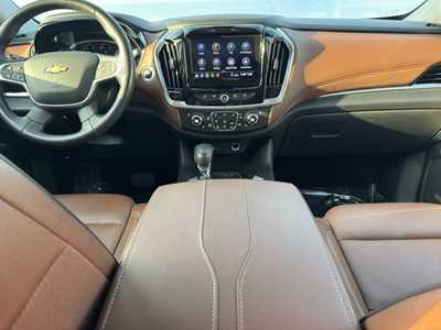 2021 Chevrolet Traverse, $32999. Photo 2