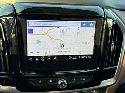 2021 Chevrolet Traverse, $32999. Photo 3