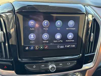 2021 Chevrolet Traverse, $32999. Photo 5