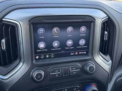 2022 Chevrolet 1500 Crew Cab, $38999. Photo 3