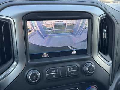 2022 Chevrolet 1500 Crew Cab, $38999. Photo 4
