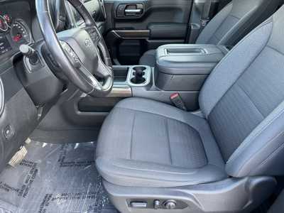 2022 Chevrolet 1500 Crew Cab, $38999. Photo 5