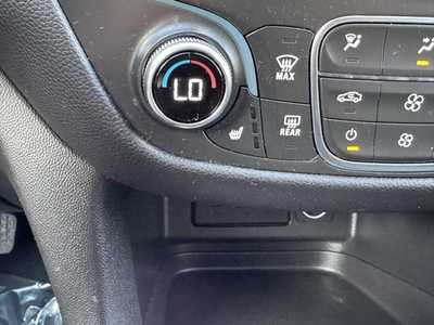 2022 Chevrolet Equinox, $21699. Photo 11