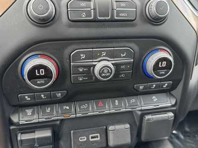 2022 Chevrolet 3500 Crew Cab, $63495. Photo 11