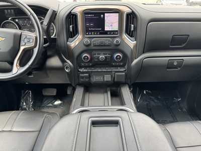 2022 Chevrolet 3500 Crew Cab, $63495. Photo 2