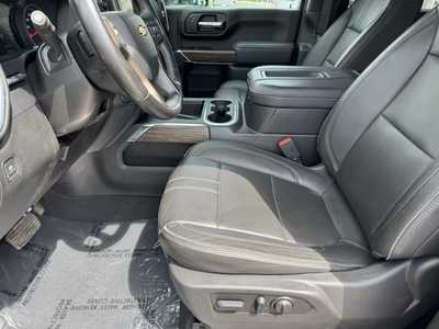 2022 Chevrolet 3500 Crew Cab, $63495. Photo 6