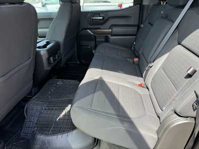 2022 Chevrolet 1500 Crew Cab, $42985. Photo 6