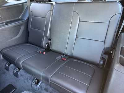 2022 Chevrolet Traverse, $33999. Photo 7