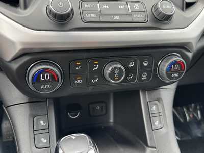 2019 GMC Acadia, $18598. Photo 11