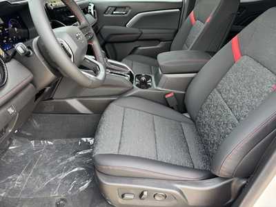 2026 Chevrolet Colorado Crew Cab, $45970.0. Photo 5