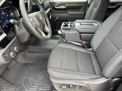 2026 Chevrolet 1500 Crew Cab, $56915.0. Photo 5