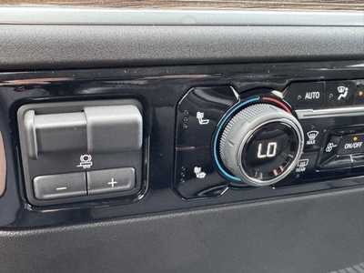 2025 Chevrolet 1500 Crew Cab, $50495.0. Photo 7