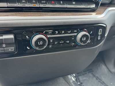 2025 Chevrolet 1500 Crew Cab, $50495.0. Photo 11