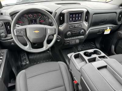 2025 Chevrolet 3500 Crew Cab, $64315.0. Photo 7