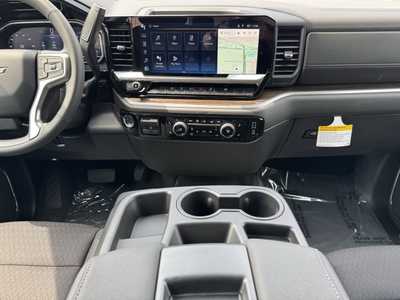 2025 Chevrolet 1500 Crew Cab, $50495.0. Photo 2