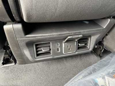 2025 Chevrolet 1500 Crew Cab, $50495.0. Photo 7