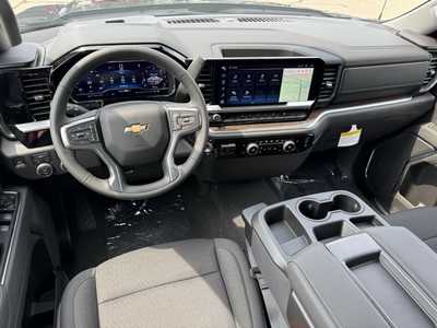 2025 Chevrolet 1500 Crew Cab, $50495.0. Photo 8