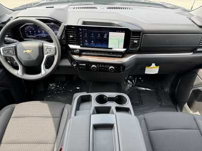 2025 Chevrolet 1500 Crew Cab, $50495.0. Photo 9