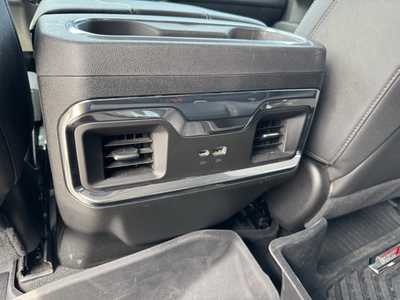 2024 Chevrolet 1500 Crew Cab, $46695. Photo 7