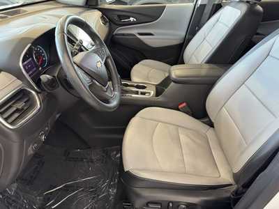 2021 Chevrolet Equinox, $24599. Photo 5