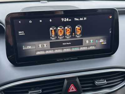 2022 Hyundai Santa Fe, $29890. Photo 5