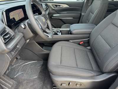 2026 Chevrolet Traverse, $47420. Photo 5