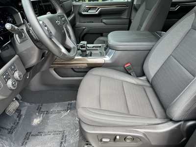 2024 Chevrolet 1500 Crew Cab, $52999. Photo 5