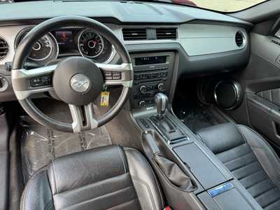 2013 Ford Mustang, $15999. Photo 6