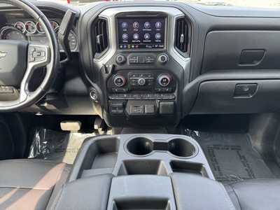 2022 Chevrolet 3500 Crew Cab, $60475. Photo 2
