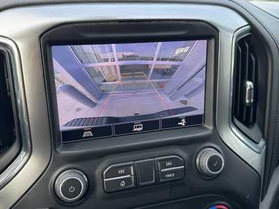 2022 Chevrolet 3500 Crew Cab, $60475. Photo 4