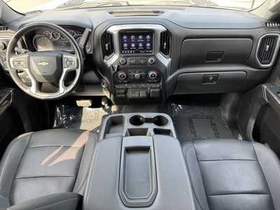 2022 Chevrolet 3500 Crew Cab, $60475. Photo 9