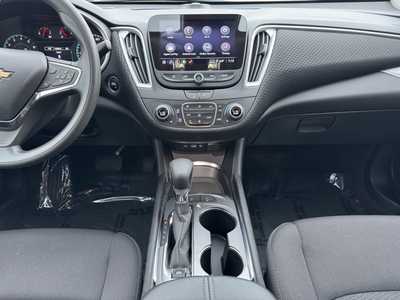 2024 Chevrolet Malibu, $18999. Photo 2