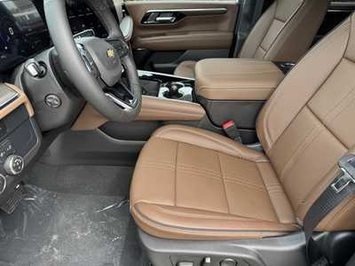 2025 Chevrolet Tahoe, $82290.0. Photo 5