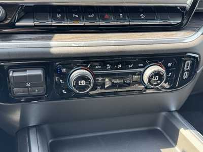 2025 Chevrolet 3500 Crew Cab, $70595.0. Photo 11